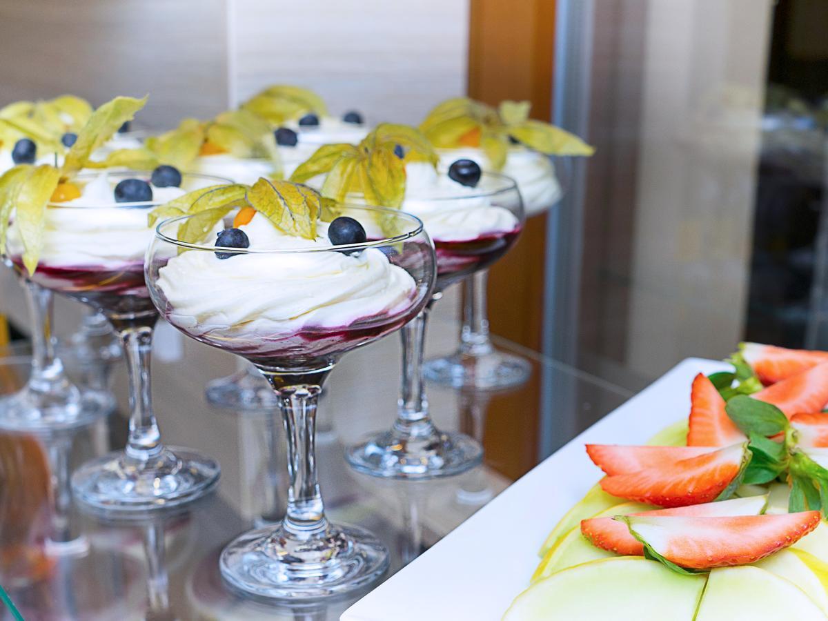 Wellness Hotel Happy Star Hnanice  Bagian luar foto