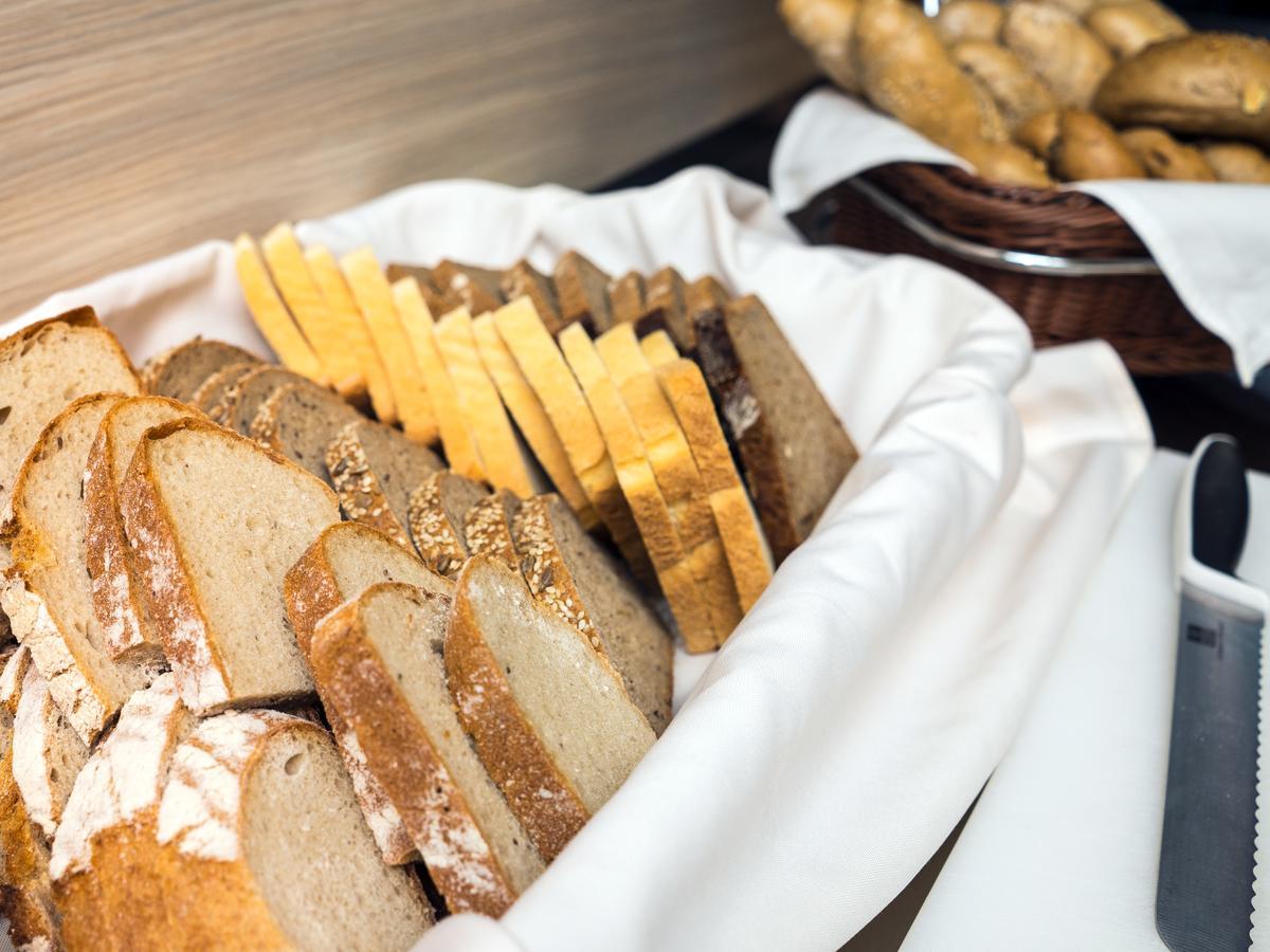 Wellness Hotel Happy Star Hnanice  Bagian luar foto