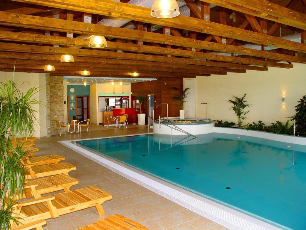 Wellness Hotel Happy Star Hnanice  Bagian luar foto